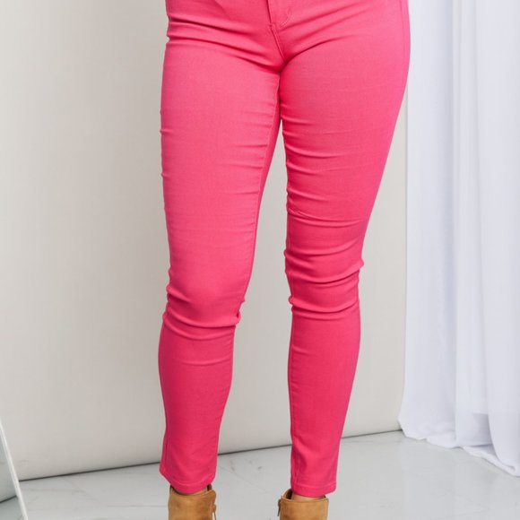 YMI Jeanswear Kate Hyper-Stretch Full Size Mid-Rise Skinny Jeans in Fiery Coral - Picture 9 of 9